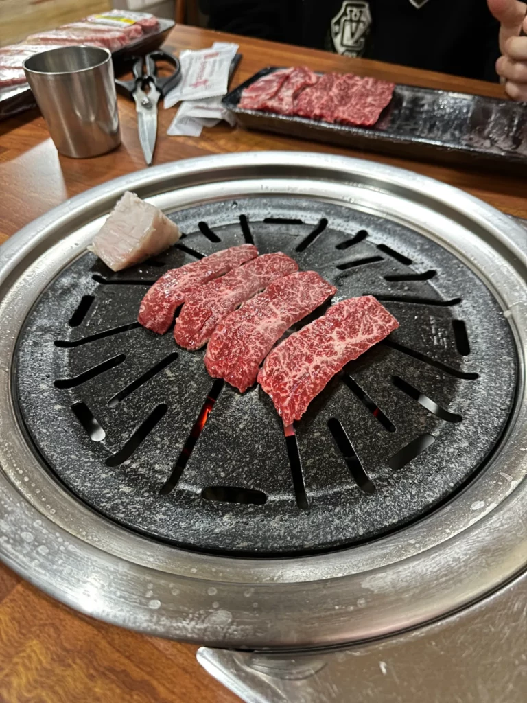 한식당-고기요리-강원-삼척시-우리한우식당