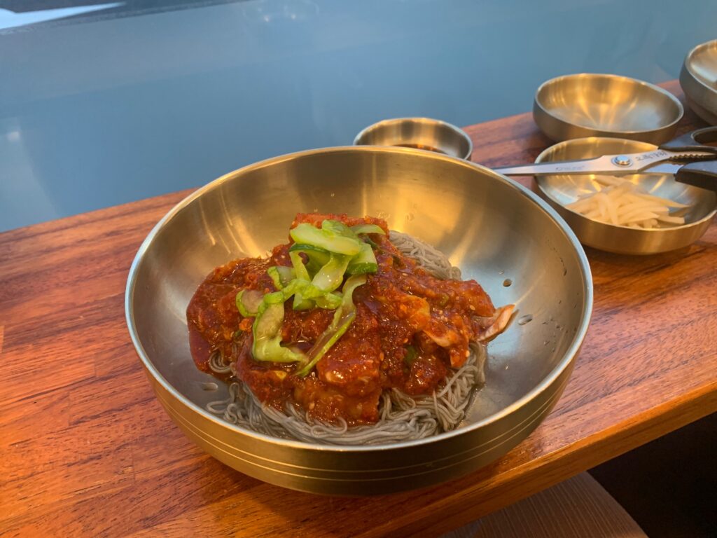 이병태함흥면（イ・ビョンテ・ハムフン冷麺）