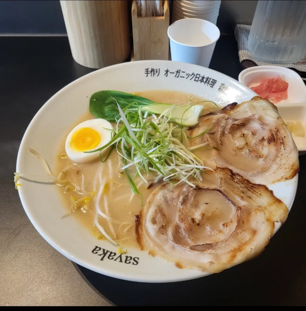 한국의 유산을 맛보다: 부산의 명란 김밥부터 서울의 독특한 떡볶이까지